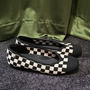 Vivaia Checkered Black and White Women's Flats